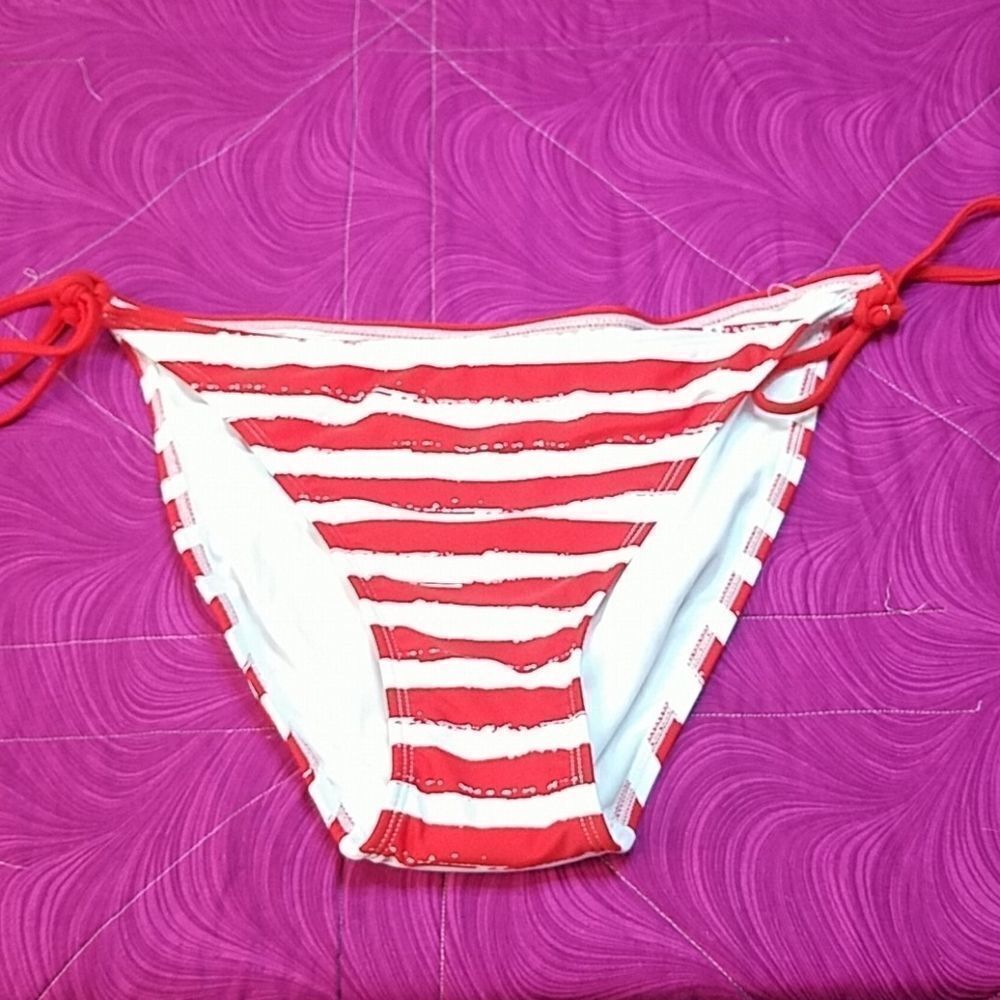 ✔ 5 for $25 Xhilaration swim bottoms